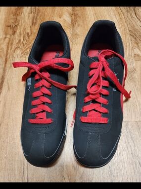 Vintage Puma Roma Men’s Black Low-Top Lace-Up Sneakers